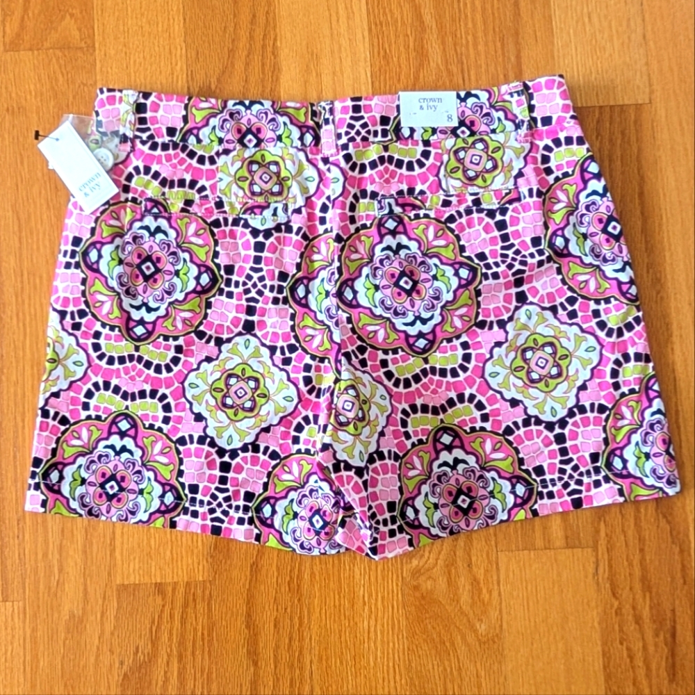 CROWN & IVY Shorts NWT Size 8 Pink/Lime/Navy Essentials